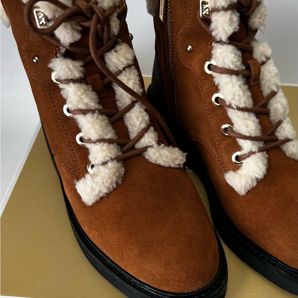 MICHAEL KORS TRUDY FUR & SUEDE BOOTS IN LUGG MULTI - SIZE 8.5 - Picture 11 of 11
